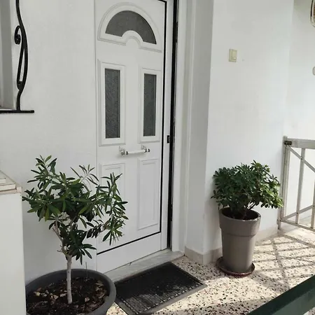 Ocean Blue Apartment Palaiontsiflikion